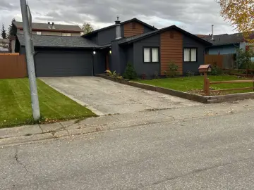 Detached House with * Bedrooms, * Bathrooms