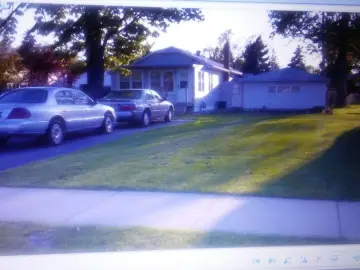 Detached House with 739 sqft, 2 Bedrooms, 2 Bathrooms