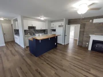 Detached House with 935 sqft, 2 Bedrooms, 2 Bathrooms