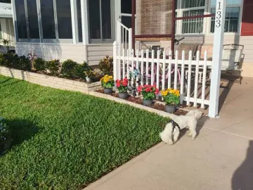 Detached House with 950 sqft, 2 Bedrooms, 2 Bathrooms