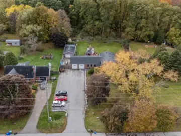 Detached House with 2710 sqft, 5 Bedrooms, 5 Bathroom