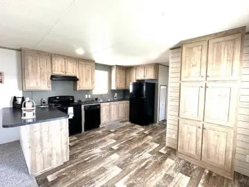 Detached House with 1213 sqft, 3 Bedrooms, 2 Bathroom