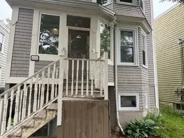 Multi Family with 5 Bedrooms, 3 Bathrooms