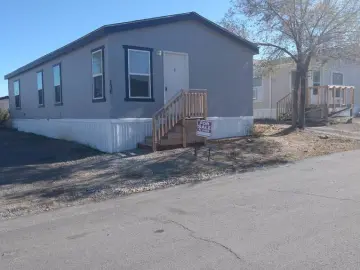 Detached House with 3 Bedrooms, 2 Bathrooms