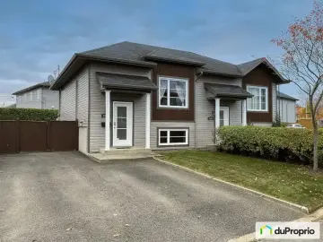 Semi Detached with * Bedrooms, * Bathroom