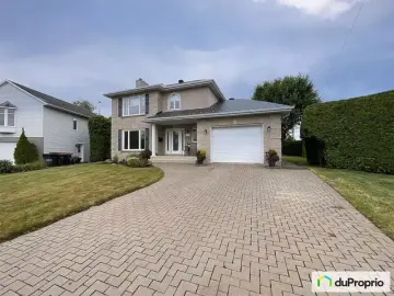 Land with 3 Bedrooms, 3 Bathrooms