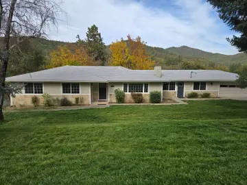 Detached House with **** sqft, * Bedrooms, * Bathroom