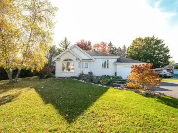 Detached House with 4 Bedrooms, 1 Bathroom