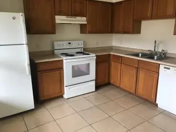 Semi Detached with 1100 sqft, 2 Bedrooms, 15 Bathroom