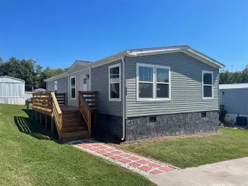 Detached House with **** sqft, * Bedrooms, * Bathroom