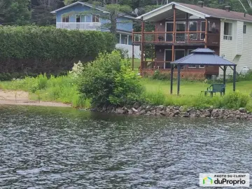 Detached House with 6 Bedrooms, 4 Bathrooms