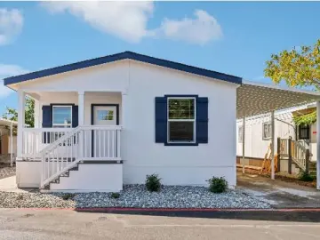 Detached House with 1196 sqft, 3 Bedrooms, 2 Bathroom