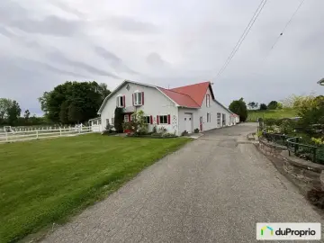 Cottage with 3 Bedrooms, 2 Bathrooms