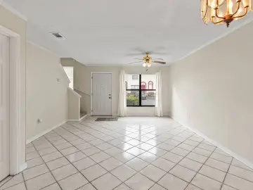 Semi Detached with 1114 sqft, 2 Bedrooms, 25 Bathroom