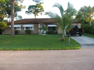 Detached House with 3 Bedrooms, 2 Bathrooms