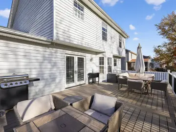 Detached House with 1970 sqft, 3 Bedrooms, 25 Bathroo